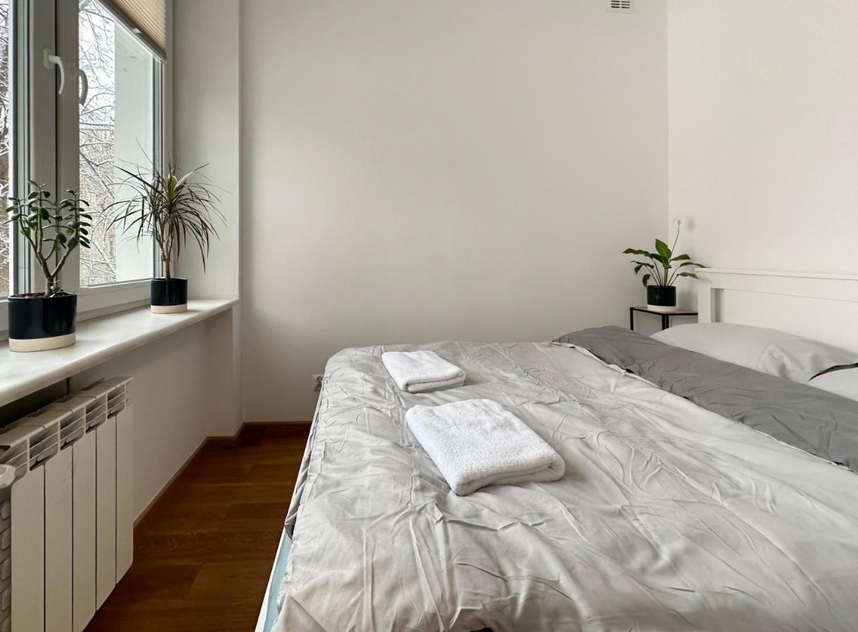 Royal Lazienki. Beautiful Apartment By The Park. วอร์ซอ ภายนอก รูปภาพ